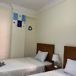 Giza Home Pyramids